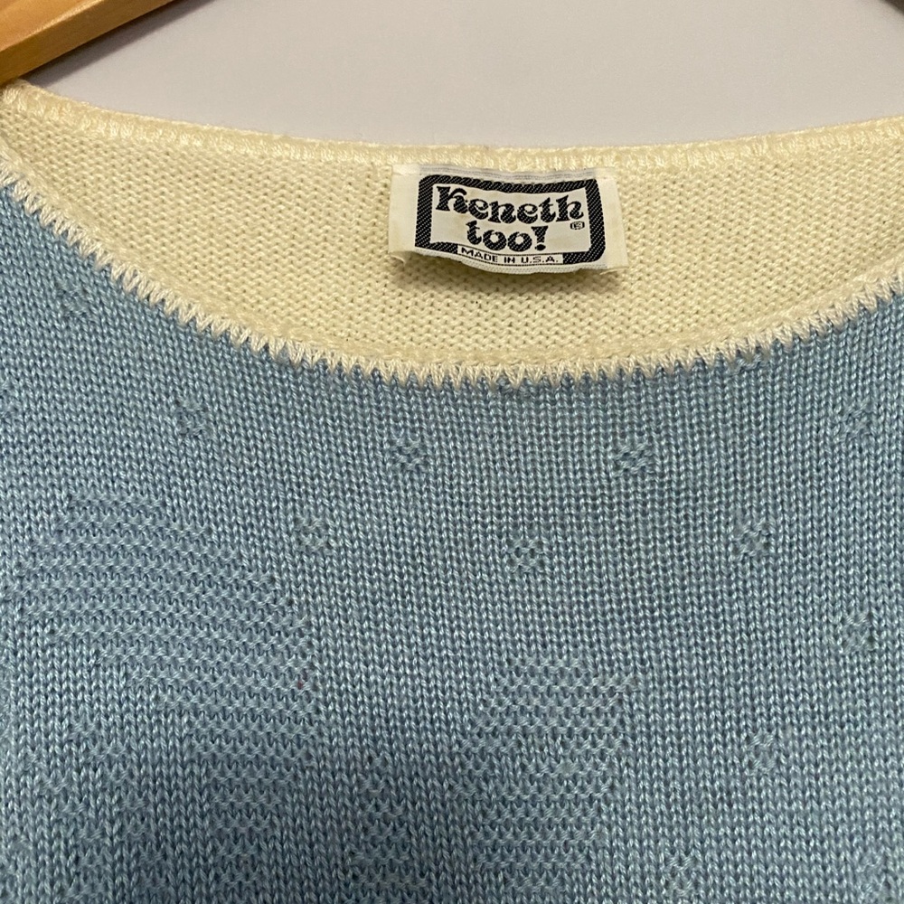 Vintage 1970s knit tank top, baby blue and cream - Picture 2 of 3